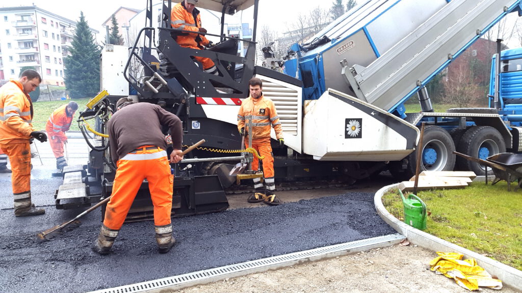 Travaux publics et routes